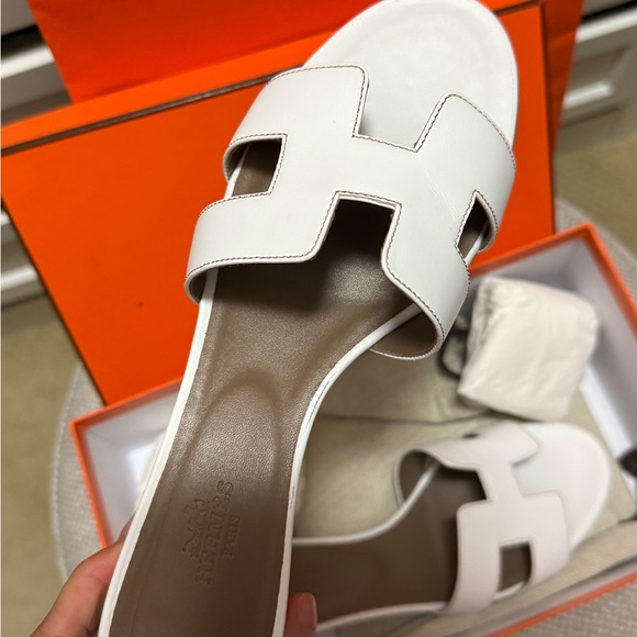 Hermes White Women's Sandals - Picture 2 of 6